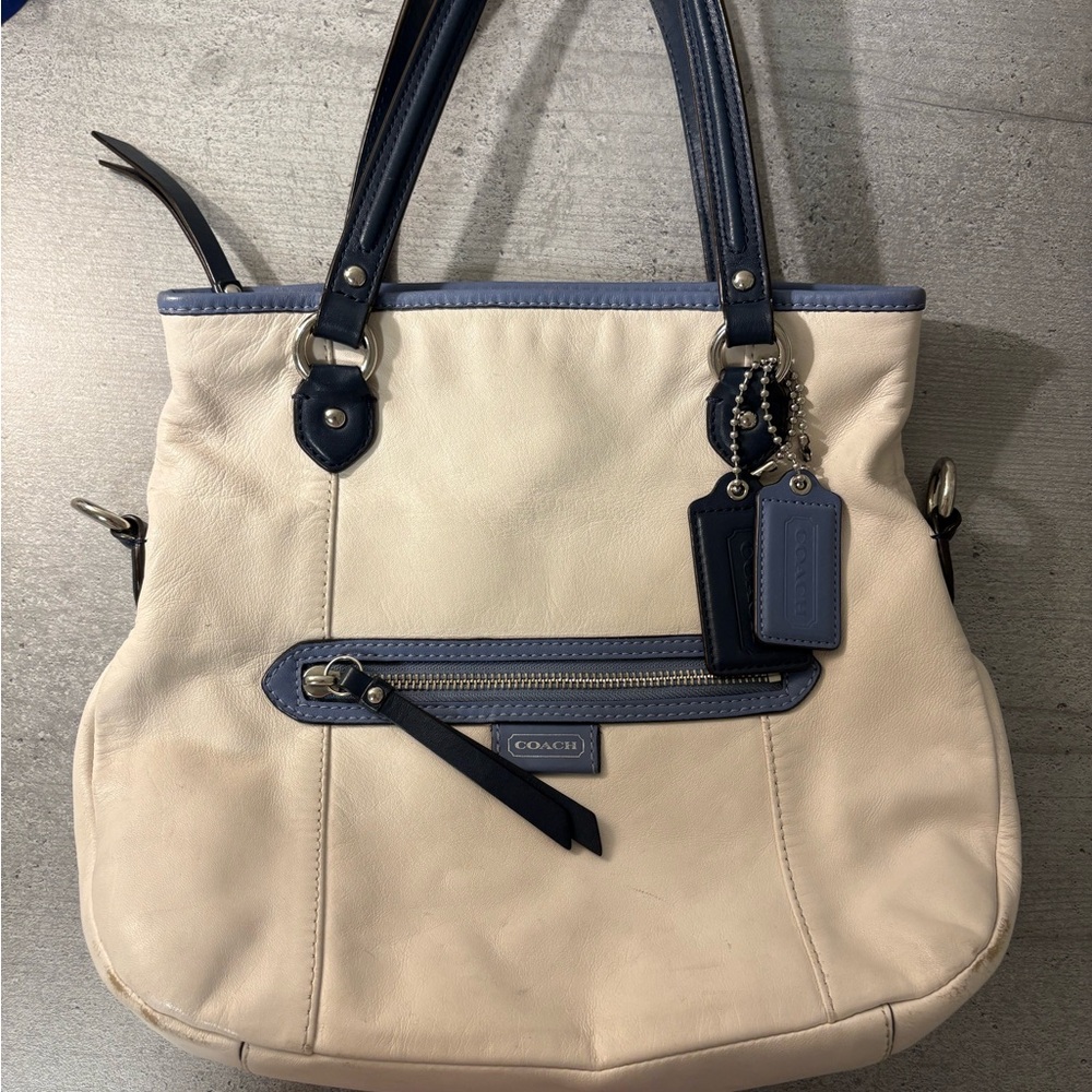 Coach Daisy Spectator Leather Mia crossbody bag, style number F23911